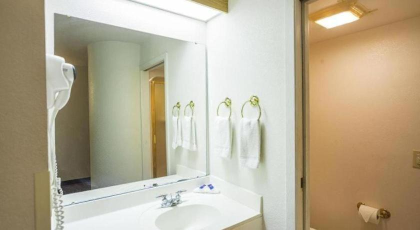 Hotel Markle In I-69 Ngoại thất bức ảnh